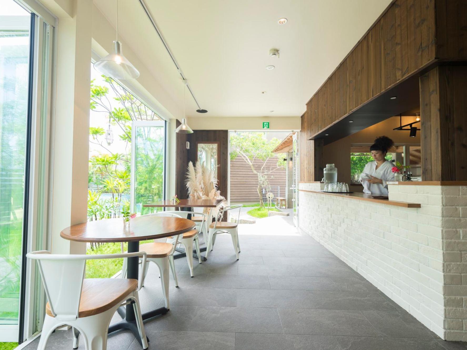 Mihana恩納村 Bagian luar foto